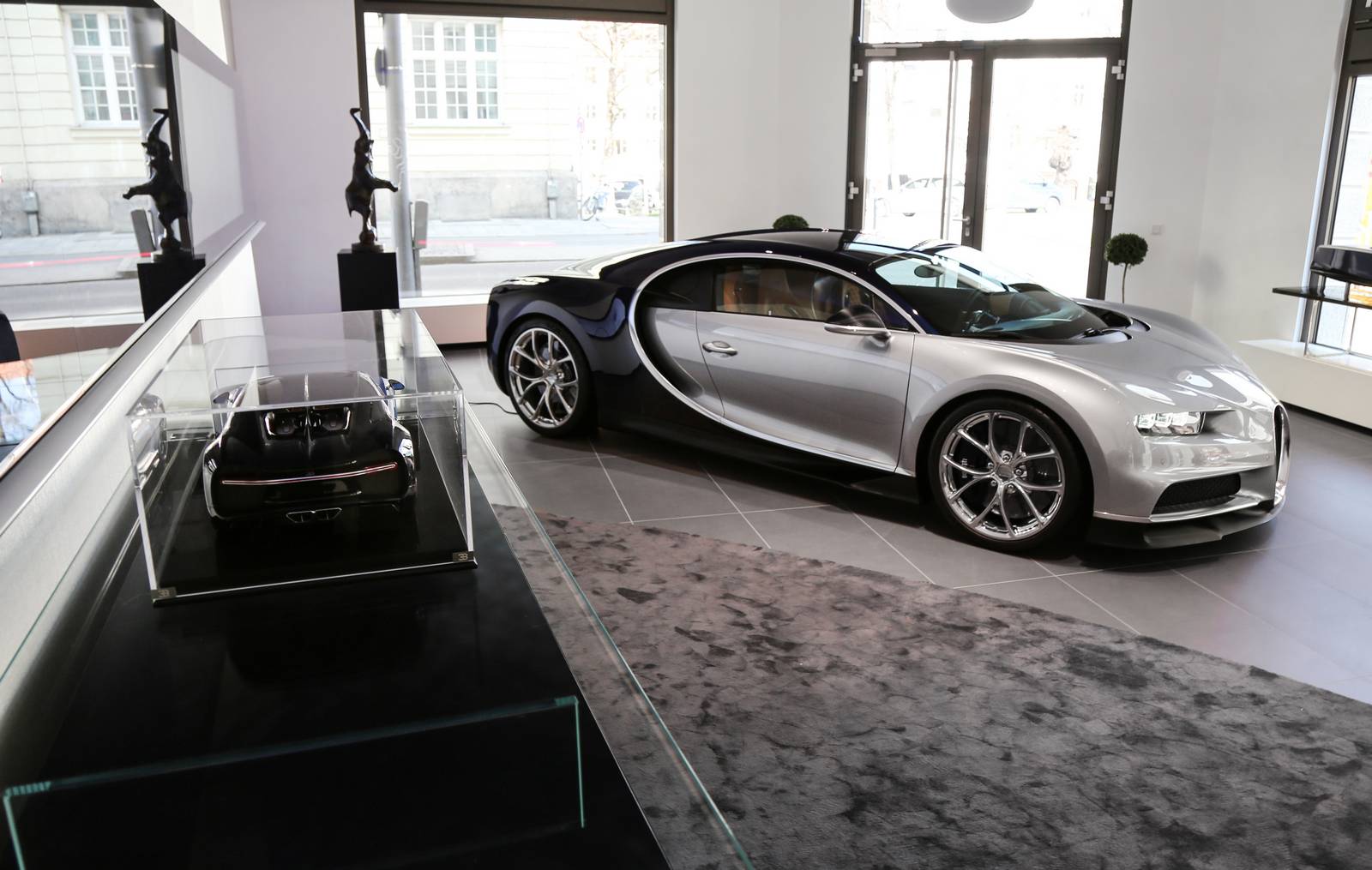 Bugatti Brain Chiron To Maxim The Stunning Silver Is - This Bullet A