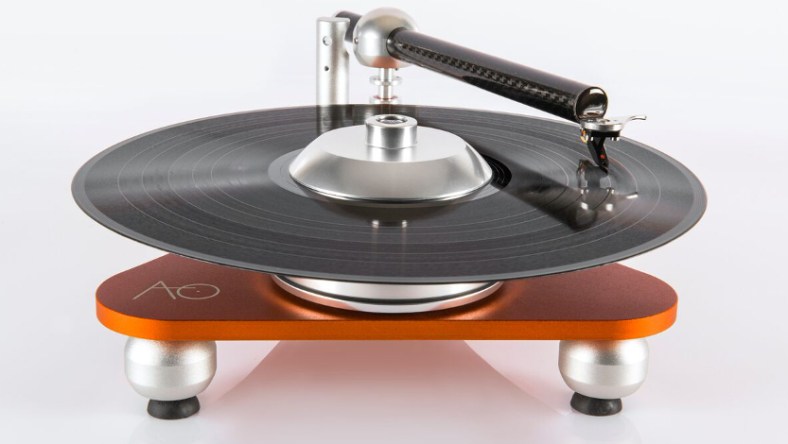 The ATMO SFERA "platterless" turntable