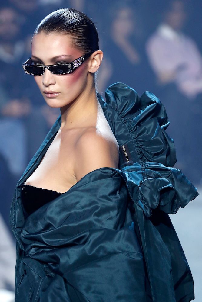 Gigi Hadid on Versace Nipple Slip - Gigi Hadid Wardrobe Malfunction