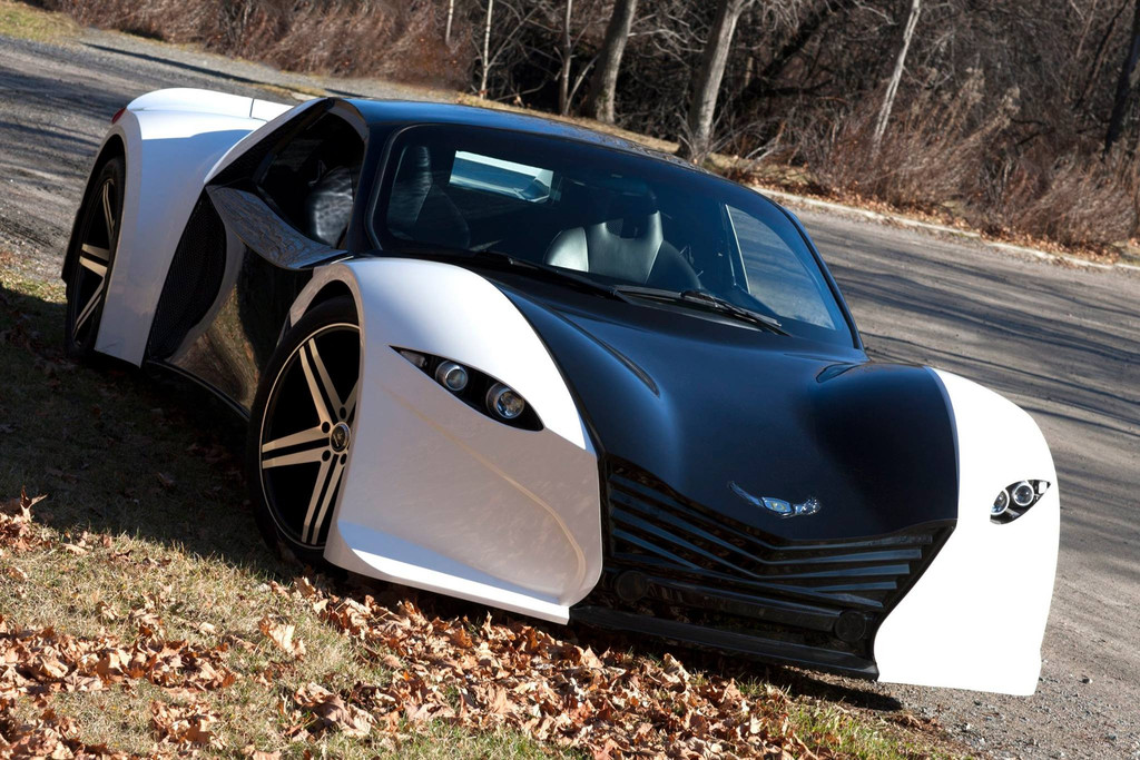 Dubuc Tomahawk front 34.jpg