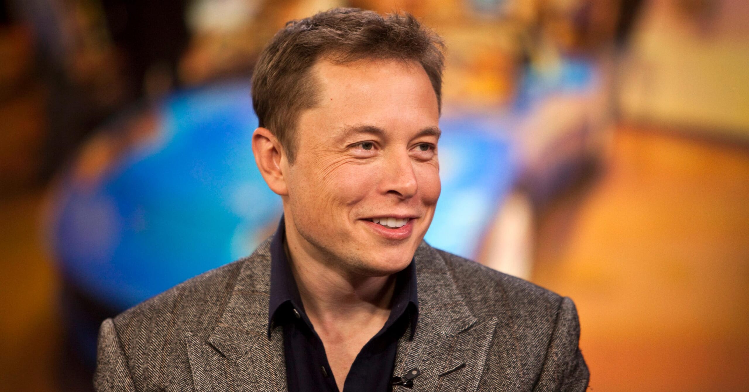 Elon Musk Predicts 1 Million Tesla 'Robotaxis' By 2020, Compares All 