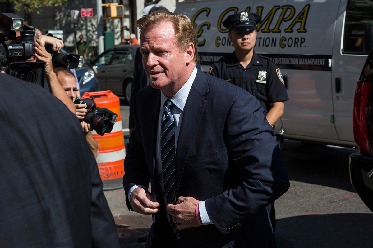 eoy_sportsbaddies_rogergoodell_sl.jpg