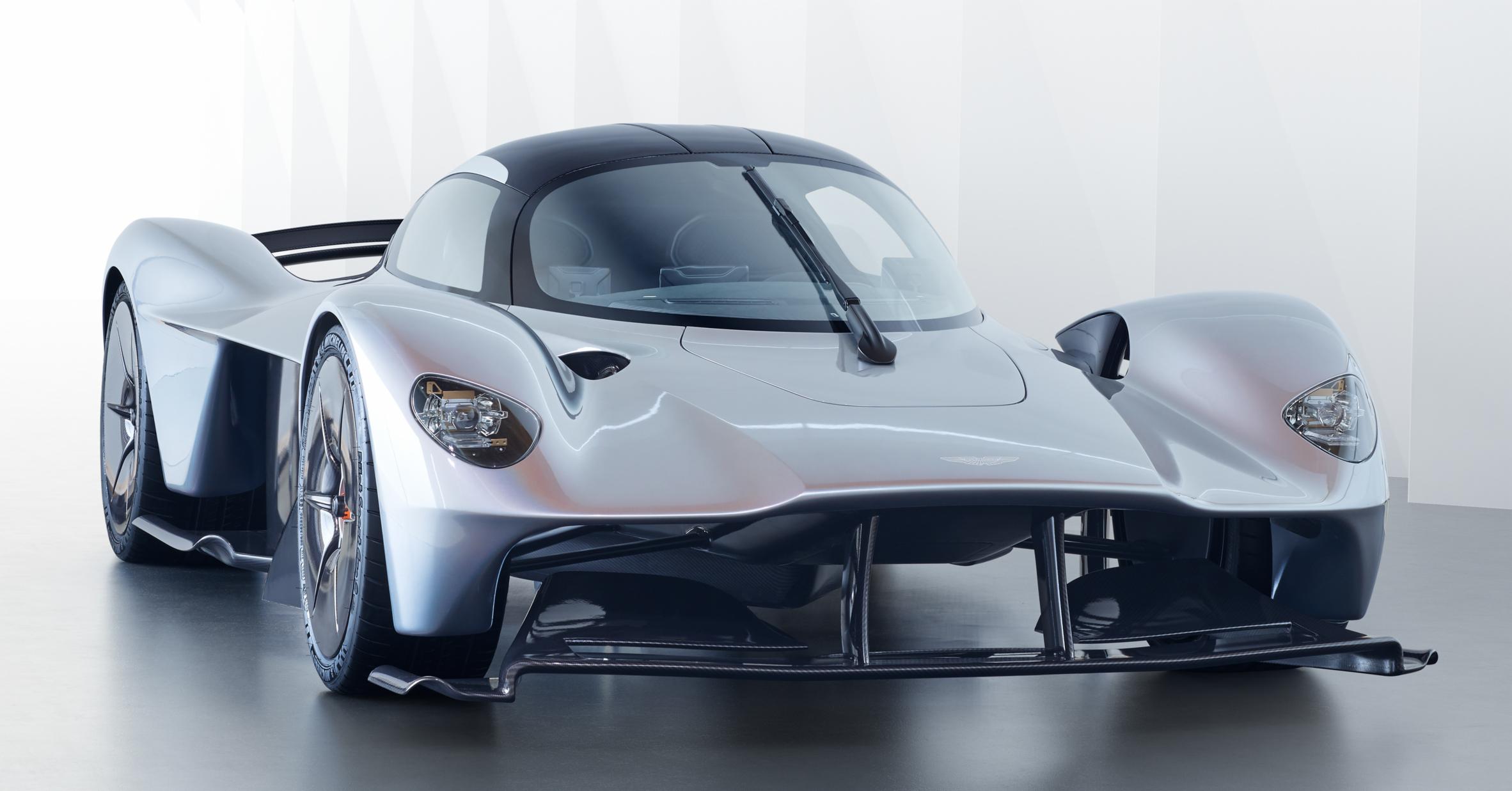 facebook-Linked_Image___Aston_Martin_Valkyrie_07