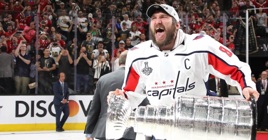 An Excited Fan Flashed The Capitals When They Won The Stanley Cup And The Video Is Going Viral 