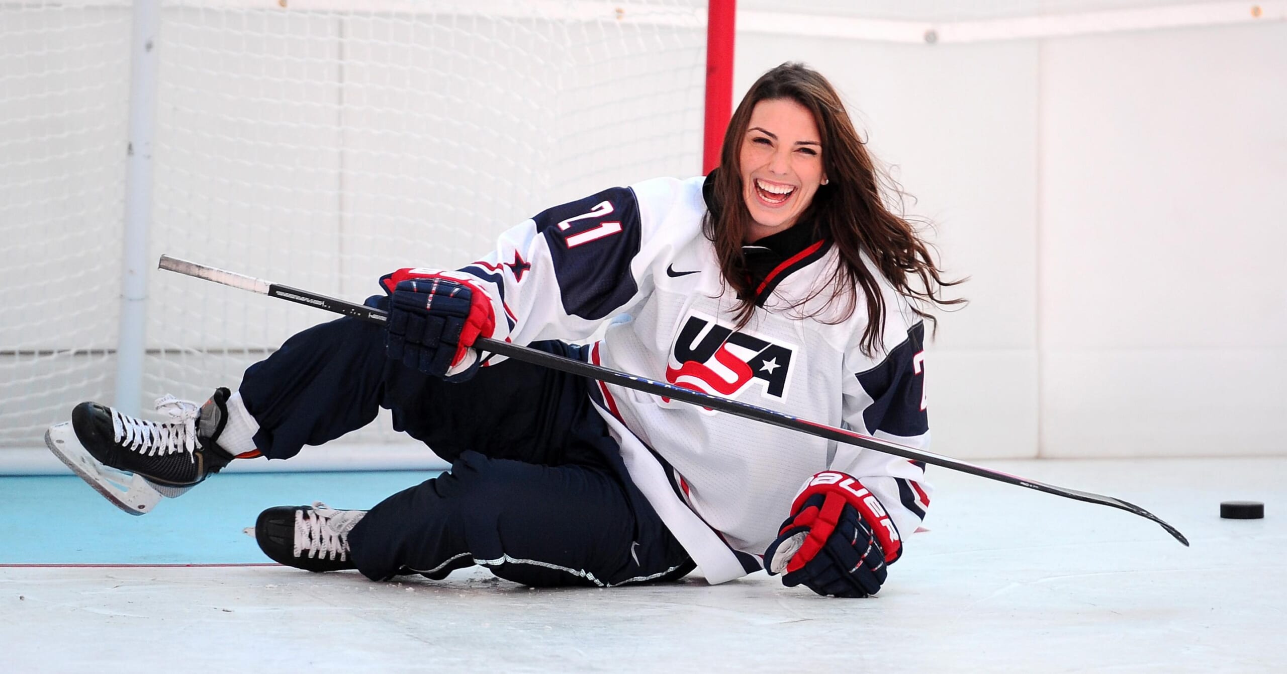 Smokeshow Hockey Star Hilary Knight Dominates On The U S Women S National Team And The Maxim