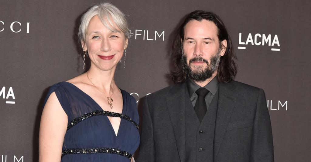 facebook-Linked_Image___Keanu-reeves-girlfriend-GettyImages-1185192083