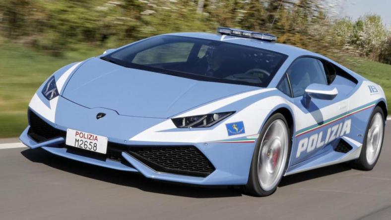 facebook-Linked_Image___Police Lamborghini 1