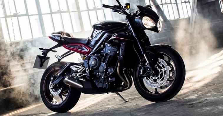 facebook-Linked_Image___Triumph Street Triple.jpg