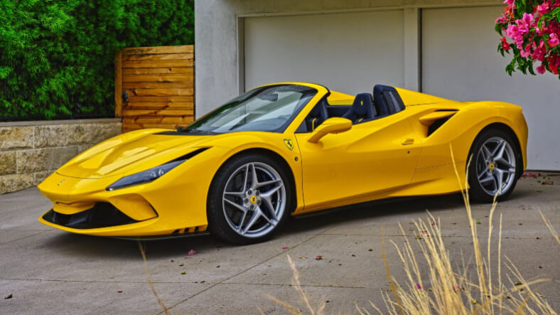 Ferrari F8 Spider Maxim