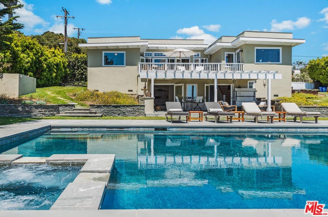 Shaun White Lists Two Neighboring Malibu Homes