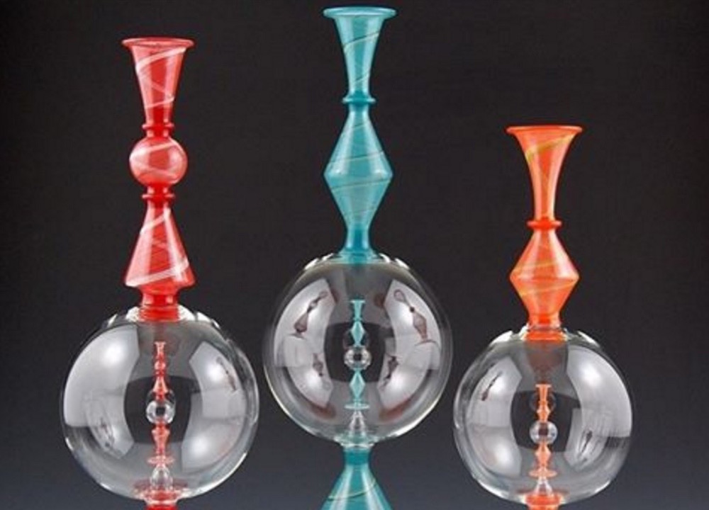 glass-bongs-kiva-main.jpg