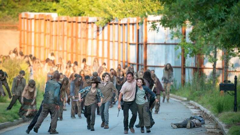 heat123115_thewalkingdead_article.jpg