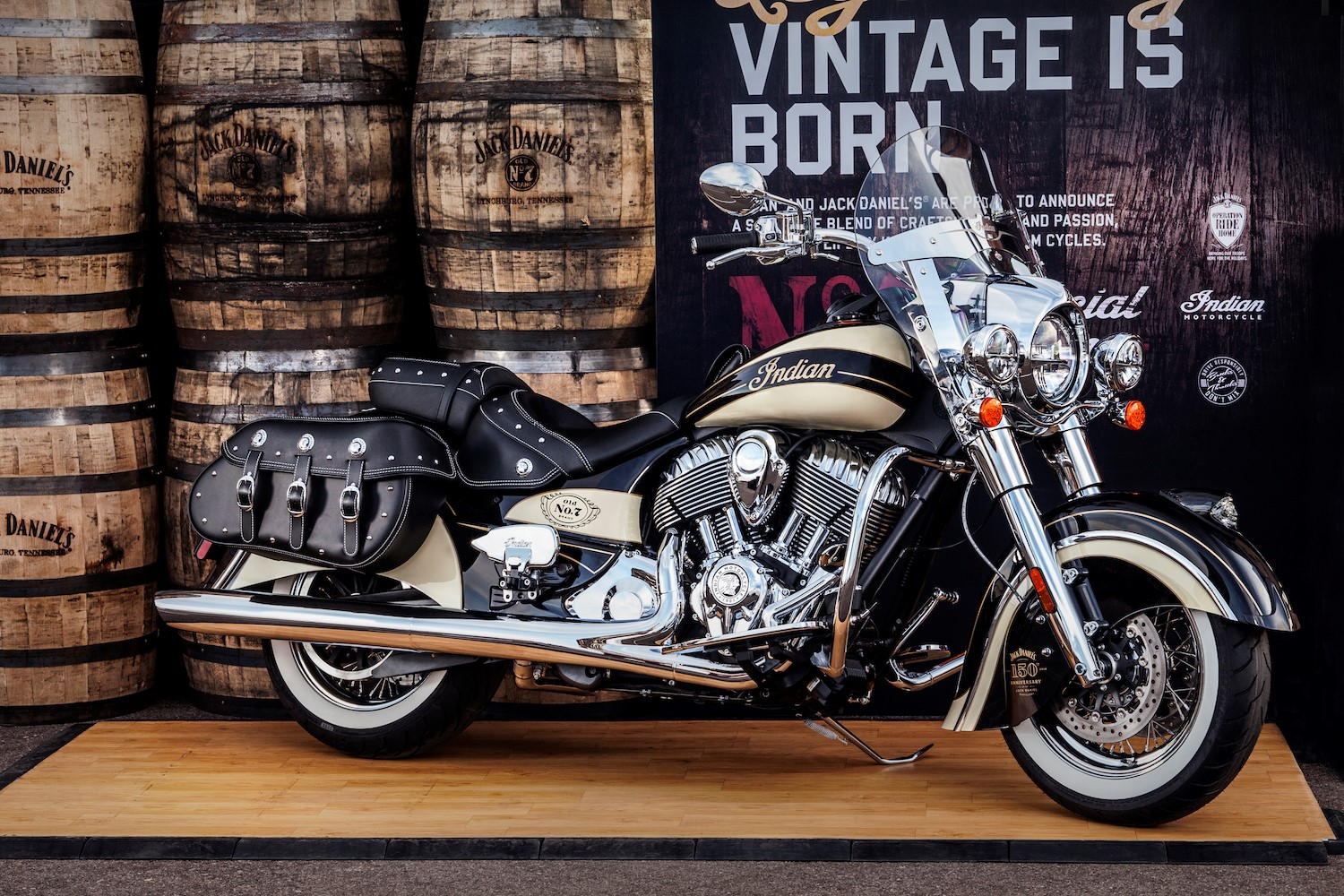 JD - Indian Chief Vintage Limited Edition - for wire (1).jpg