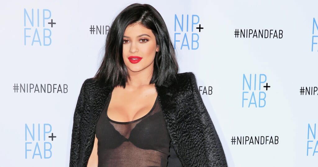 Kylie Jenner Gofundme Request Ignites Twitter Backlash Maxim 4321