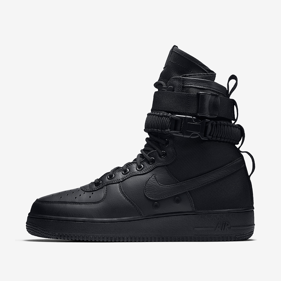 gevaarlijk Dwingend Mijlpaal Triple-Black Nike SF Air Force 1 Is The Extreme High Top You Never Knew You  Needed - Maxim