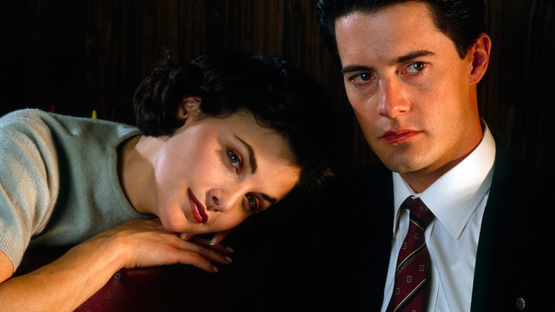 np011316_twinpeakscast_article.jpg