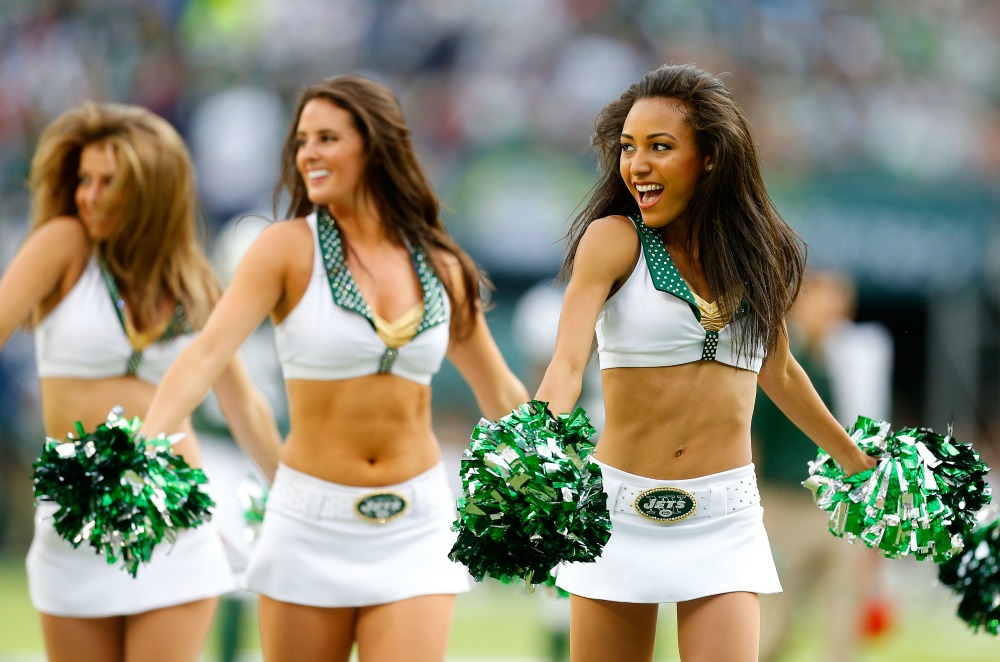 NFL cheerleaders scoring victories in labor lawsuits