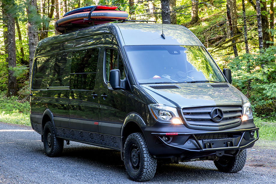 Wings schweizisk Spiller skak 10 Adventure Vans That Let You Own The Outdoors In Style - Maxim