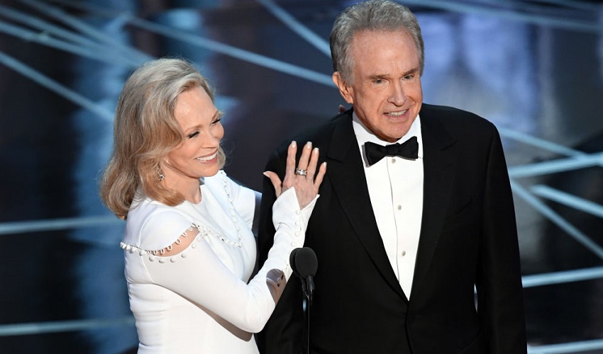 Watch Warren Beatty And Faye Dunaway Announce Wrong Best Picture Winner ...