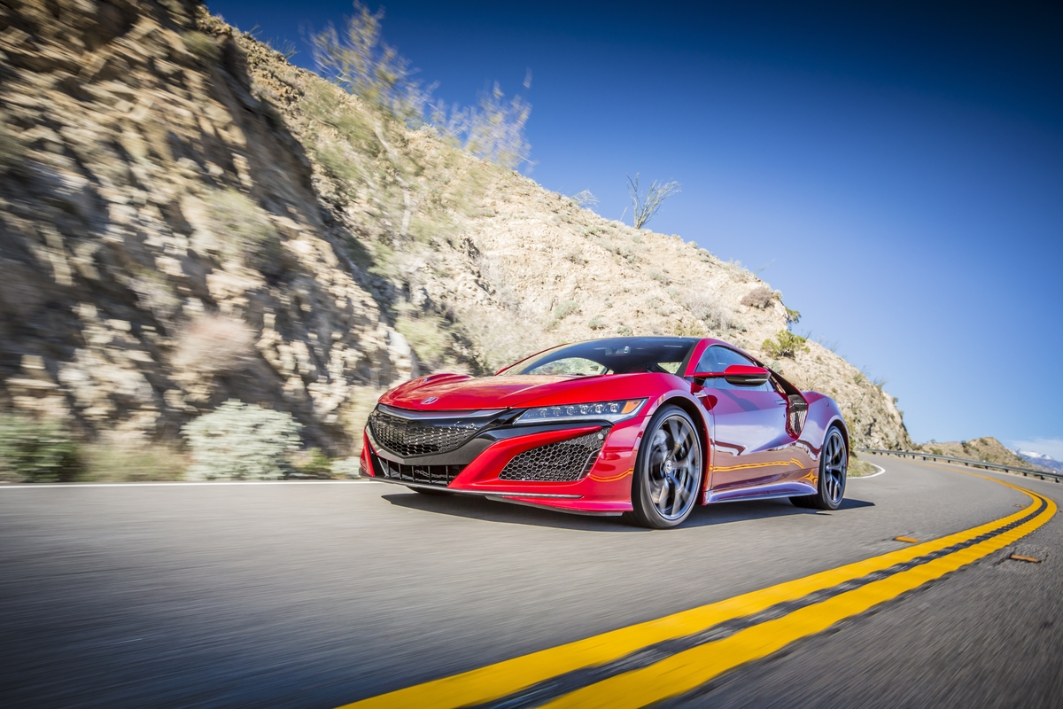 2017_Acura_NSX_09.jpg