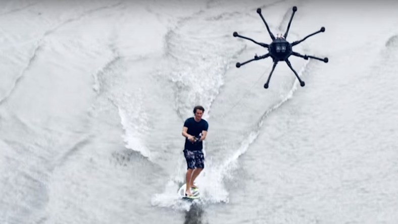 Drone + Surfing = Dronesurfing (Photo: Freefly Systems)