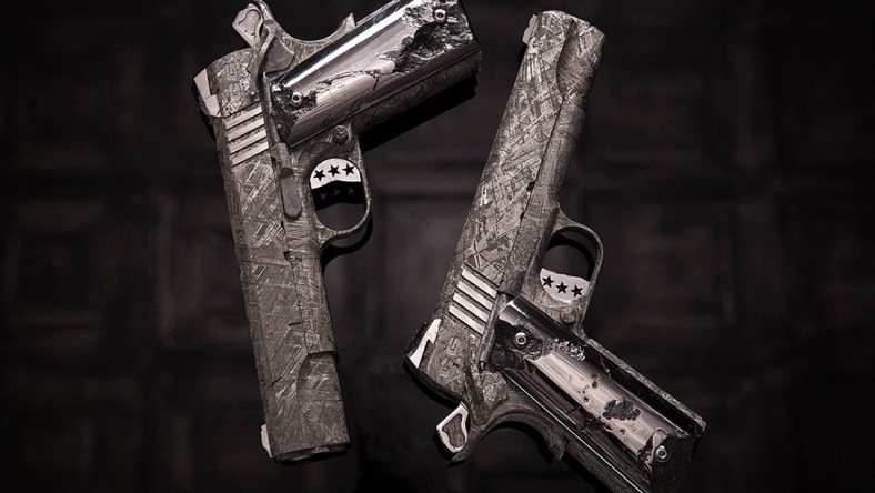 Meteorite-Pistol-Set-by-Cabot-Guns-1-1.jpg