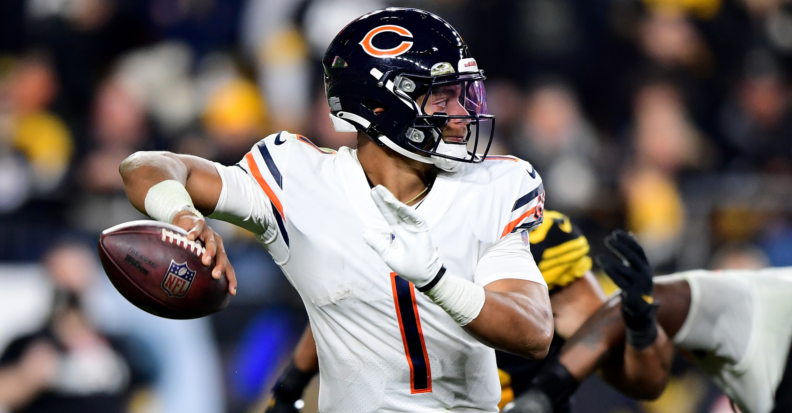 Monday Night Football Betting: Can the Bears Cover a Lofty Spread