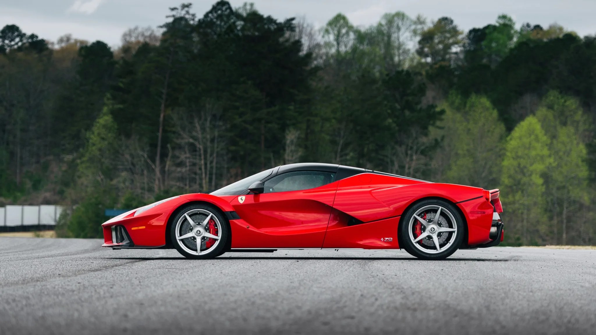 Ferrari LAFERRARI белая