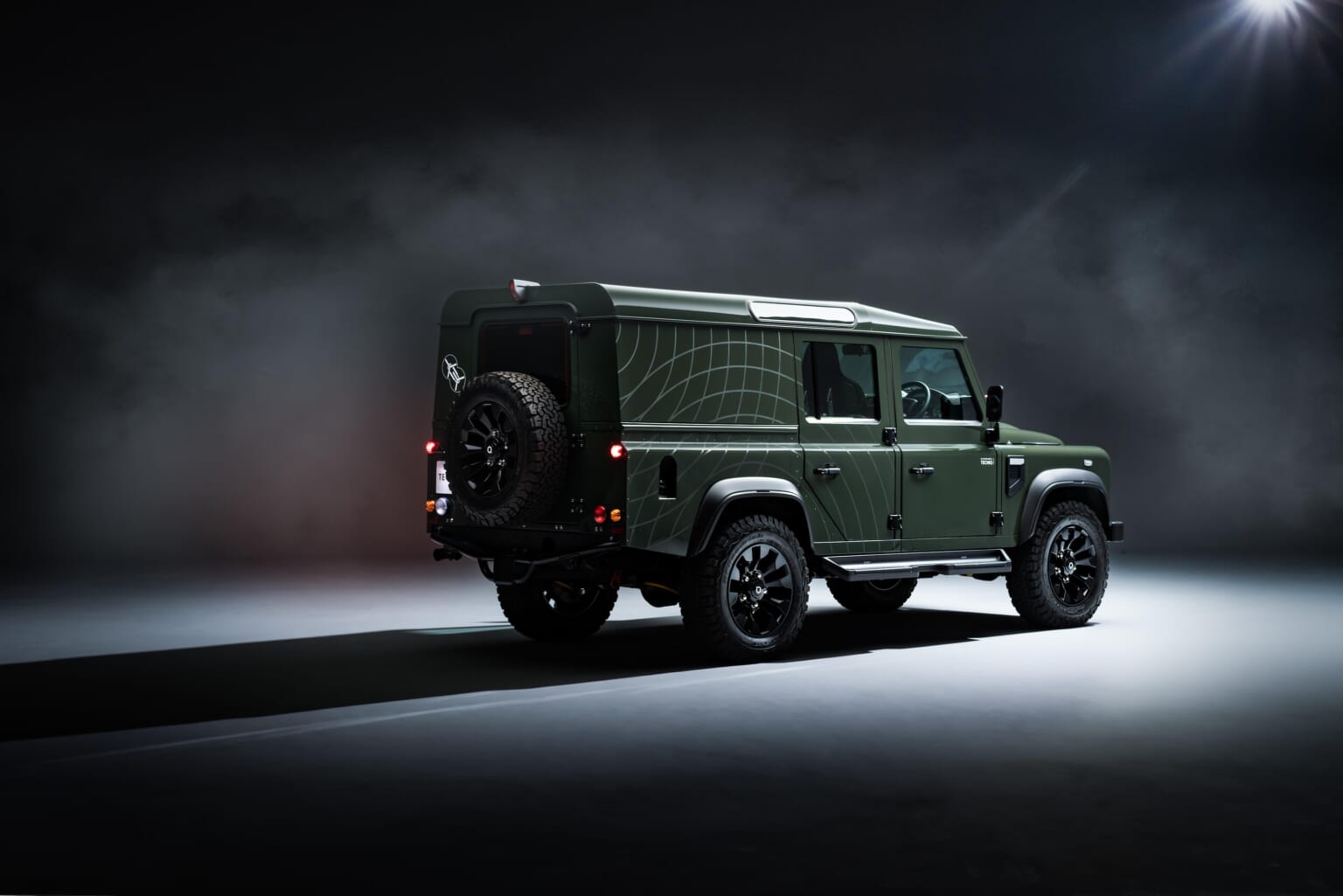 This Custom Land Rover Defender Is Inspired By The Iconic Chinook