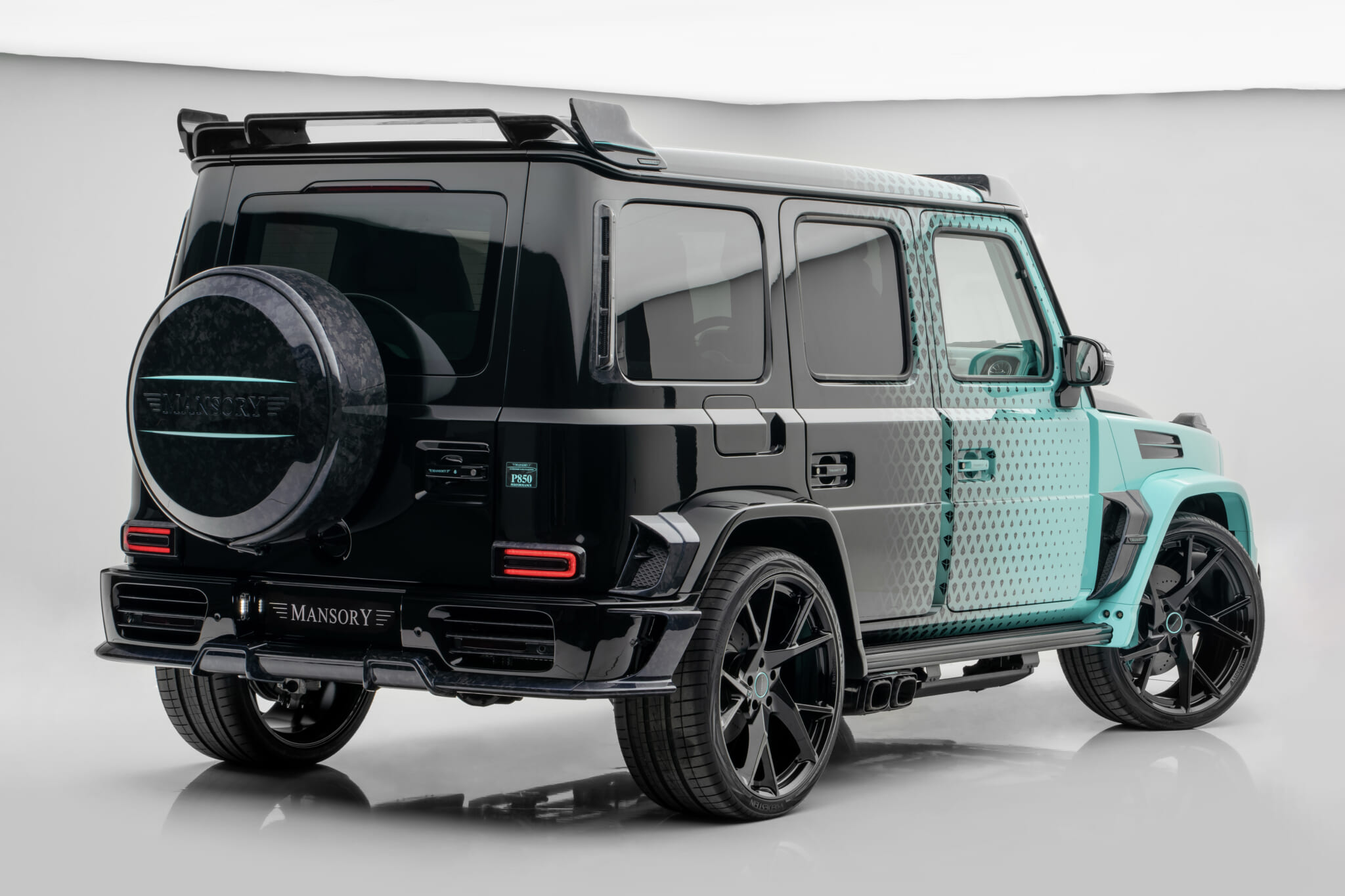 Mansory Gives Mercedes GWagon Futuristic 'Fade' & 850 HP Maxim