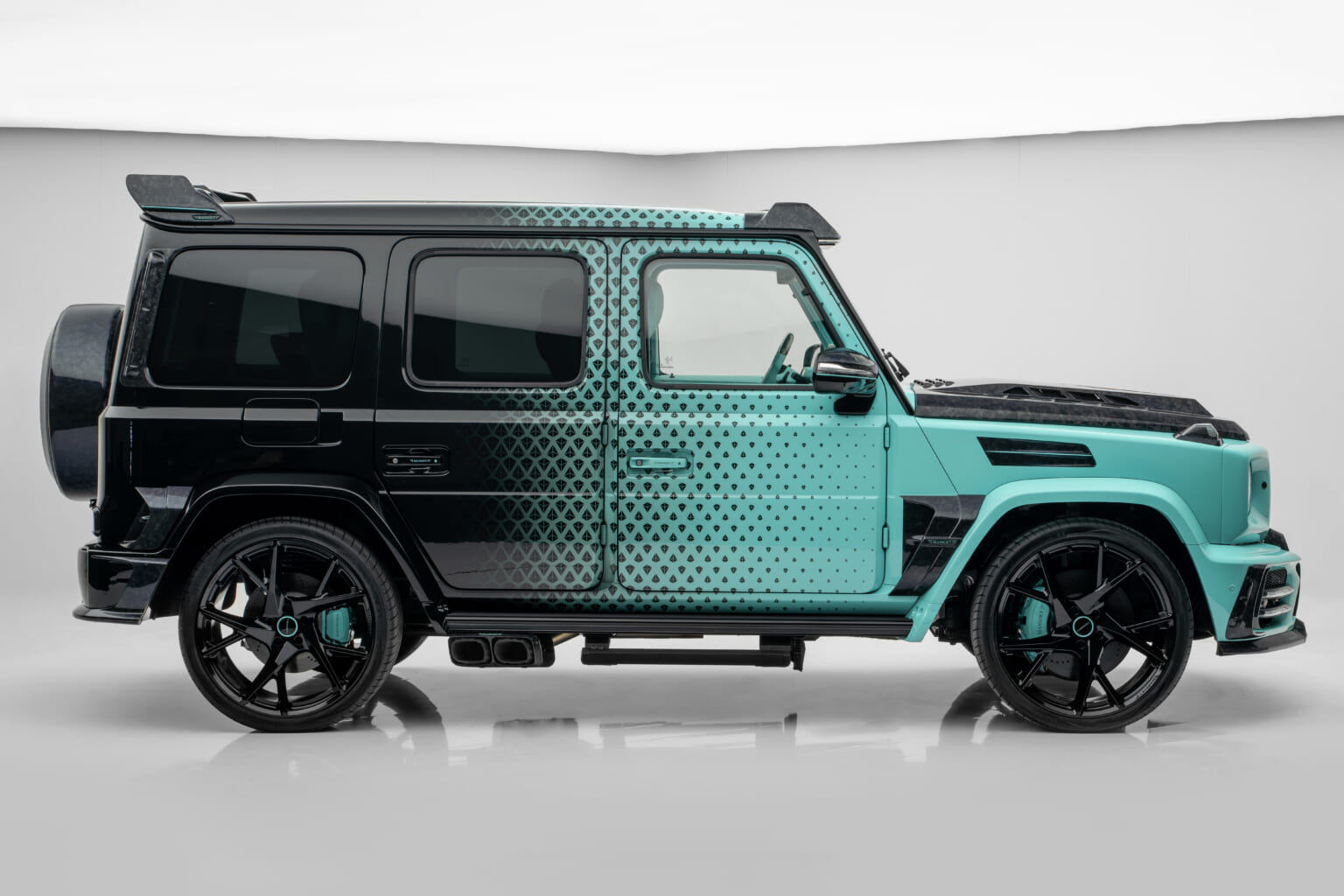 Mansory Gives Mercedes G Wagon Futuristic Fade And 850 Hp Maxim