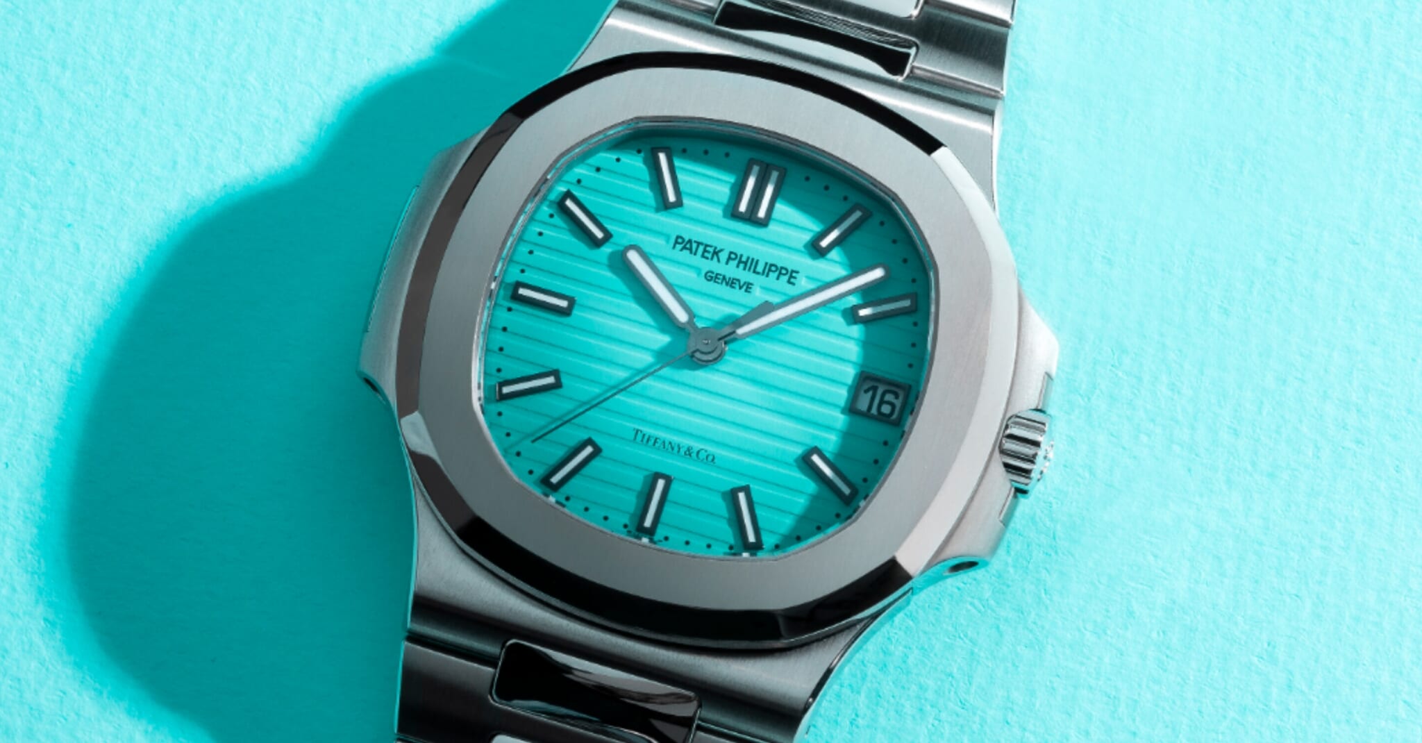 A Tiffany Blue Patek Philippe Nautilus Just Sold For 3 2 Million Maxim