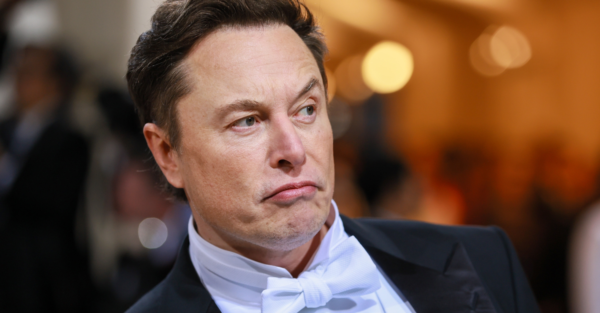 Elon Musk briefly loses title as world's richest person to LVMH's Arnault -  Forbes