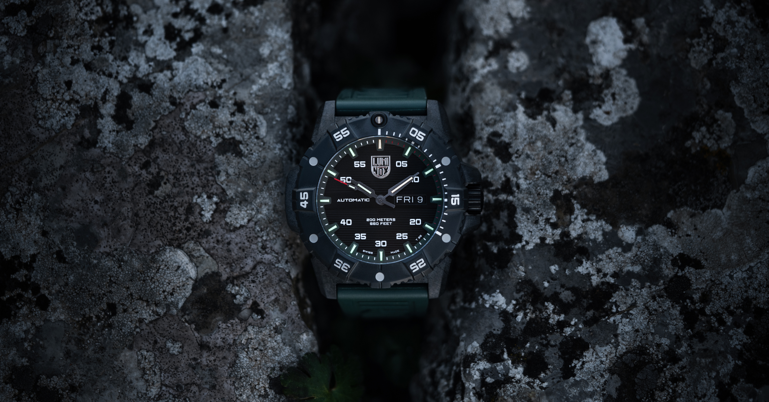 Luminox Watch creates a special ICE-SAR Arctic 1000 Series - OnlineAndYou