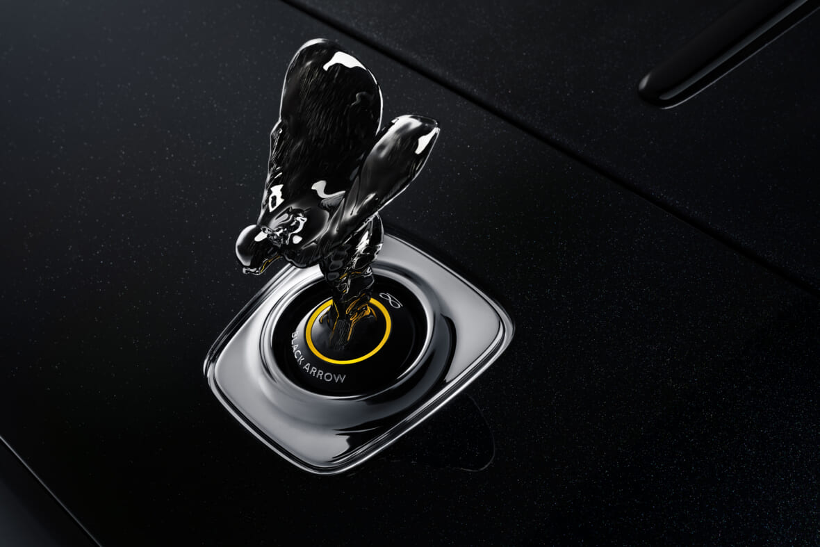 The Black Badge Wraith Black Arrow Is Rolls-Royce's Last V-12 Coupe – Robb  Report