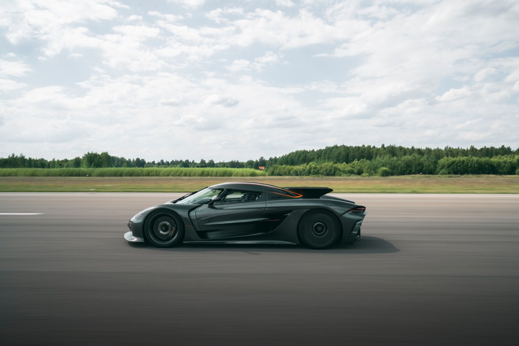 The 1,600-HP Koenigsegg Jesko Absolut Hypercar Just Crushed Four World Speed Records